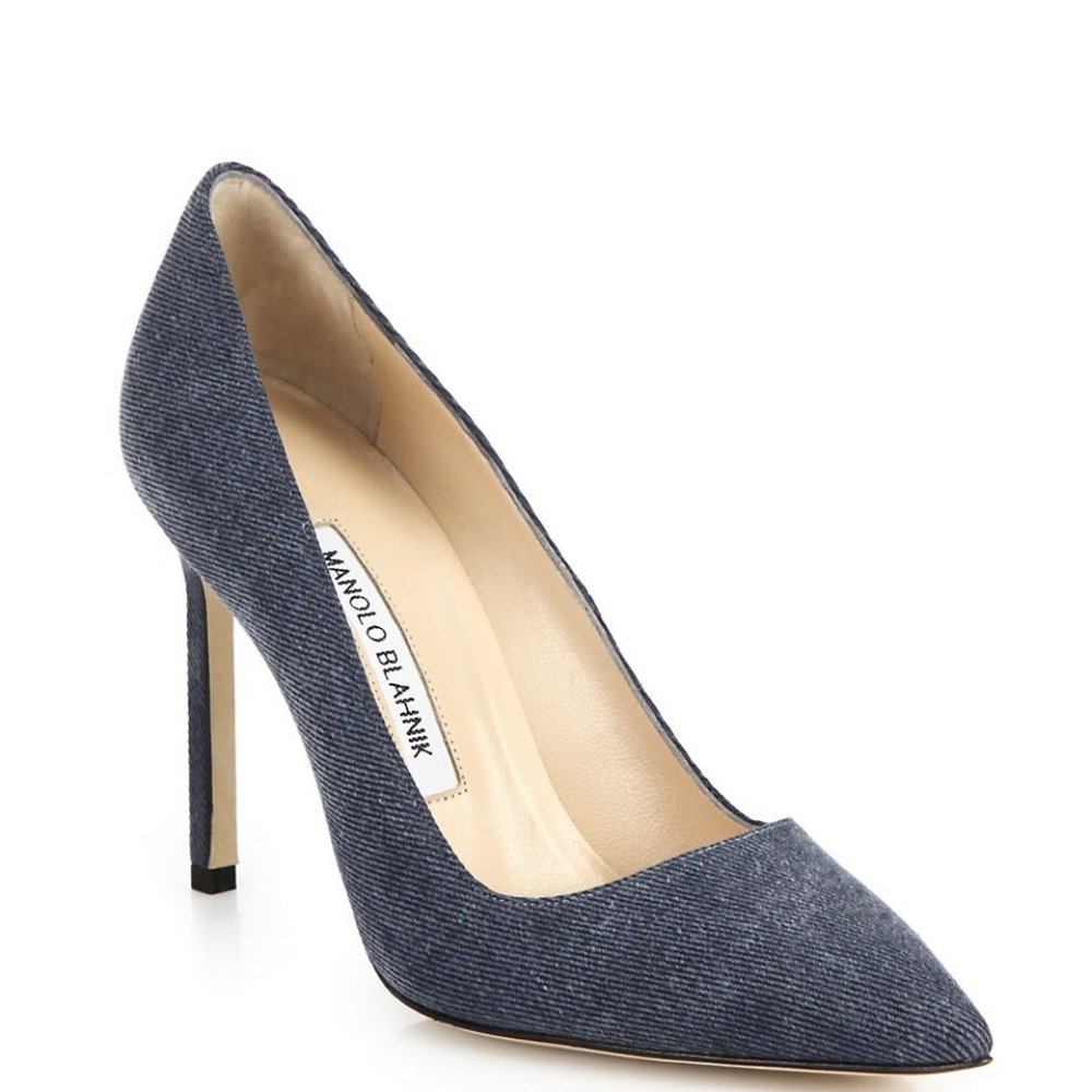 Barely worn Manolo Blahnik BB Pumps in denim fabric s38